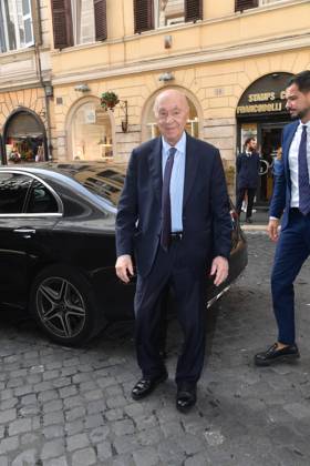 IPA89428050 - Rome, Teatro Sistina: Celebration marking the 150th anniversary of *Corriere della Sera*. Pictured: Paolo Mieli Copyright: xVincenzoxLandix xVincenzoxLandix IPA89428050
