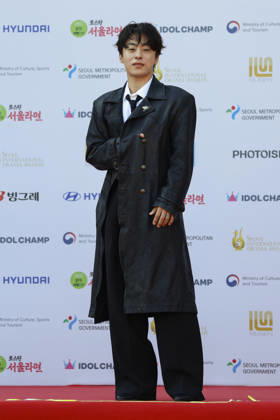 red carpet at Seoul Drama Awards in South Korea South Korean actor Koo Kyo-hwan poses for photos on the red carpet during the 21st Seoul International Drama Awards in Seoul, South Korea, on October 08, 2026. Seoul South Korea  Copyright: xMatrixxImages JungxUi-Chelx