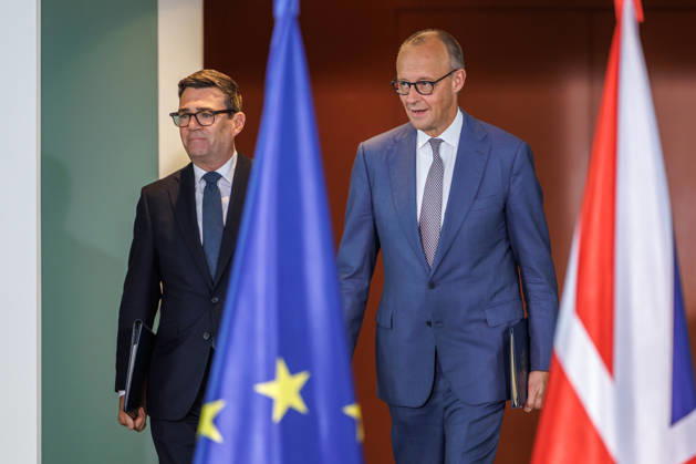 Exchange of the instruments of ratification of the Kensington Treaty by Federal Chancellor Friedrich Merz (CDU) and the Prime Minister of the United Kingdom of Great Britain and Northern Ireland, Andrew Burnham Exchange of the instruments of ratification of the Kens