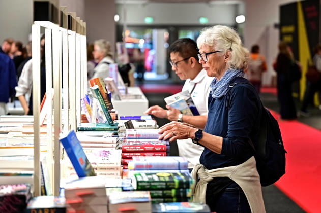 Frankfurt Book Fair 2026 Visitors to the Frankfurt Book Fair on October 8, 2026 20261008MWI152821