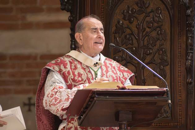 IPA89429915 - Milan, October 8, 26, Basilica of St. Ambrose, Eucharistic celebration marking the 25th anniversary of the Linate plane crash Pictured: Mario Delpini, Archbishop of Milan Copyright: xGiuliaxSciaccax xGiuliaxSciaccax IPA89429915