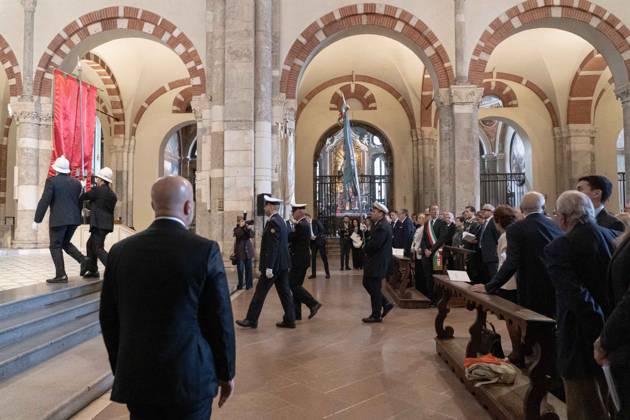 IPA89429907 - Milan, October 8, 26, Basilica of St. Ambrose, Eucharistic celebration marking the 25th anniversary of the Linate plane crash Copyright: xGiuliaxSciaccax xGiuliaxSciaccax IPA89429907