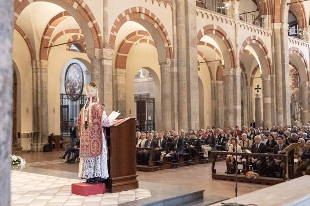 IPA89429931 - Milan, October 8, 26, Basilica of St. Ambrose, Eucharistic celebration marking the 25th anniversary of the Linate plane crash Pictured: Mario Delpini, Archbishop of Milan Copyright: xGiuliaxSciaccax xGiuliaxSciaccax IPA89429931