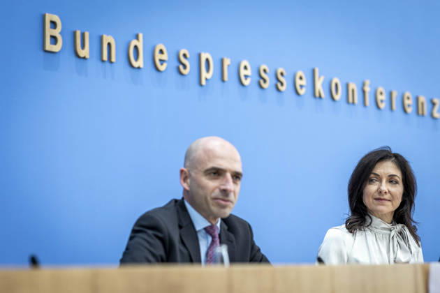 Katherina Reiche, Federal Minister of Economic Affairs and Energy, presents the federal government s Fall 2026 Economic Forecast at a federal press conference in Berlin on October 8, 2026, Berlin, Germany Copyright: xYonaxElsnerx