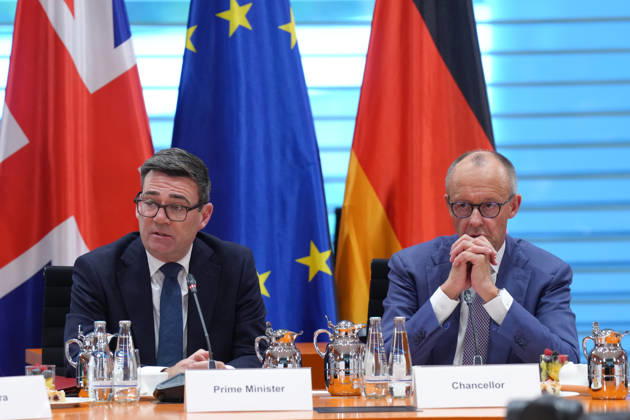 Regional Economic Forum with Chancellor Merz and British Prime Minister Andrew Burnham Chancellor Friedrich Merz and Andrew Burnham, Prime Minister of the United Kingdom of Great Britain and Northern Ireland, delivering their opening remarks at the start of the joint regional economic forum at the Federal Chancellery, October 8, 2026, Berlin, Germany
