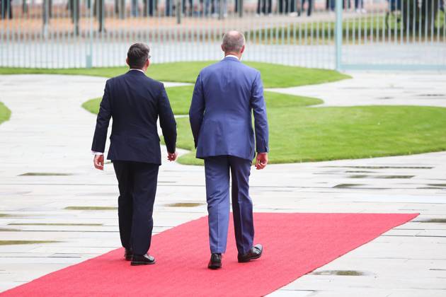 Berlin, Germany, October 8, 2026: The Federal Chancellery hosts a reception for British Prime Minister Andrew Andy Burnham and Federal Chancellor Friedrich Merz (CDU) during the welcome ceremony Copyright: xdtsxNachrichtenagenturx dts_137594