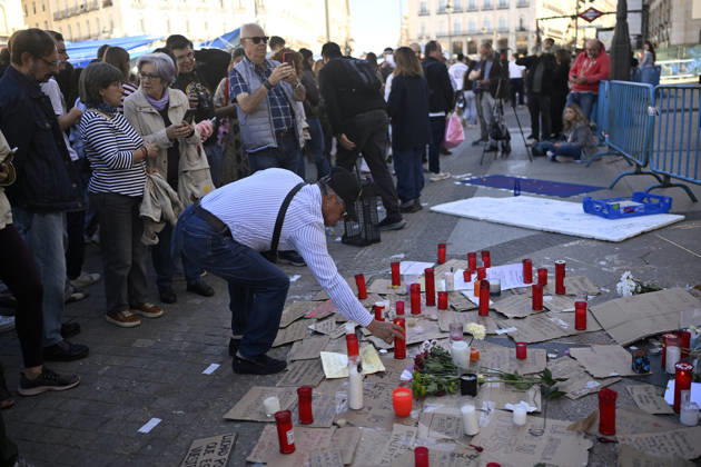 87-year-old symbol of Spain’s housing crisis dies 2 weeks after eviction MADRID, SPAIN - OCTOBER 8: A condolence area is set up for Maricarmen Abascal, known publicly as Maricarmen, the 87-year-old woman whose eviction from her longtime Madrid home sparked housing protests across Spain. Abascal died on Wednesday while receiving treatment in hospital. Meanwhile, a tent protest set up by Spaniards at Puerta del Sol on September 26, calling on the central and regional governments to take action over the housing crisis, continues in Madrid, Spain, on October 8, 2026. Burak Akbulut Anadolu Madrid Spain. Editorial use only. Please get in touch for any other usage. Copyright: x2026xAnadoluxBurakxAkbulutx