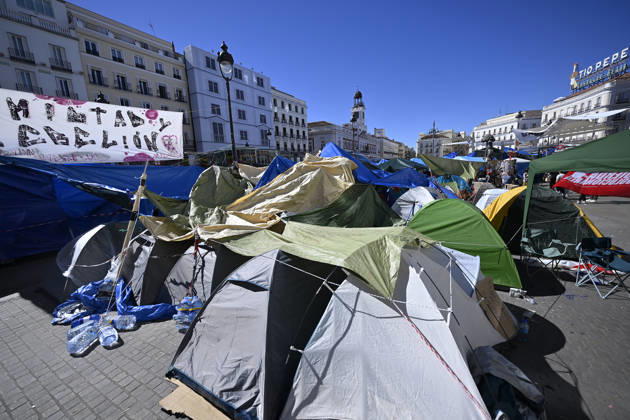 87-year-old symbol of Spain’s housing crisis dies 2 weeks after eviction MADRID, SPAIN - OCTOBER 8: A tent protest set up by Spaniards at Puerta del Sol on September 26, calling on the central and regional governments to take action over the housing crisis, continues in Madrid, Spain, on October 8, 2026. Maricarmen Abascal, known publicly as Maricarmen, the 87-year-old woman whose eviction from her longtime Madrid home sparked housing protests across Spain, died on Wednesday. Burak Akbulut Anadolu Madrid Spain. Editorial use only. Please get in touch for any other usage. Copyright: x2026xAnadoluxBurakxAkbulutx