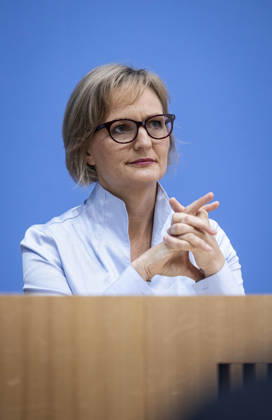 Franziska Brantner, co-chair of Alliance 90 The Greens, photographed during the press conference to present the flagship proposal Our Plan for Germany, Berlin, October 8, 2026, Berlin, Germany Copyright: xRubyxTilkornx