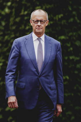 Friedrich Merz (CDU), Federal Chancellor, photographed during a reception with military honors hosted by the British Prime Minister (not pictured) at the Federal Chancellery in Berlin, October 8, 2026, Berlin, Germany Copyright: xFlorianxGaertnerx