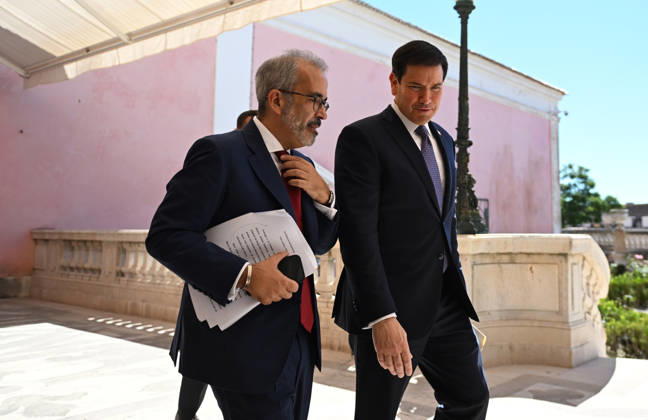 US Secretary of State Marco Rubio visits Portugal LISBON, PORTUGAL - OCTOBER 8: US Secretary of State Marco Rubio (R) and Portuguese Foreign Minister Paulo Rangel (L) hold a joint press conference at the Necessidades Palace, home to Portugal s Foreign Ministry, in Lisbon, Portugal, on October 8, 2026. Zed Jameson Anadolu Lisbon Portugal. Editorial use only. Please get in touch for any other usage.  Copyright: x2026xAnadoluxZedxJamesonx