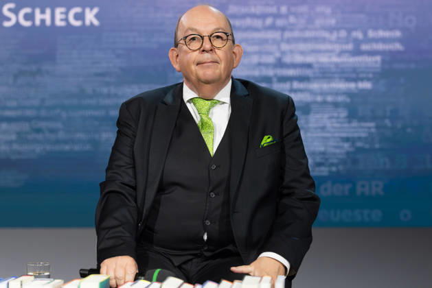 Frankfurt Book Fair 2026: Denis Scheck presents new literature with his series *Druckfrisch · New Books with Denis Scheck*, Frankfurt am Main, Hesse, Germany, Exhibition Grounds