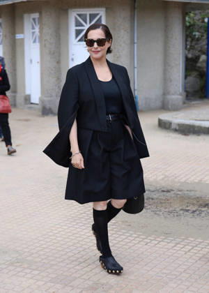 Amira Casar at the unveiling of her beach cabana during the 37th Dinard British and Irish Film Festival, France, on October 8, 2026. Denis Guignebourg, Bestimage. 37th Dinard British Irish Film Festival on October 8, 2026, in Dinard, France. Dinard, France Copyright: xDenisxGuignebourgx xBestimagexDenisxGuignebourgx xBestimagex