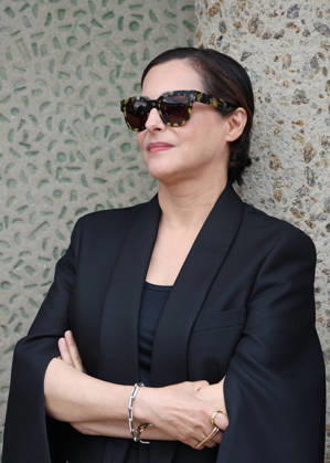 Amira Casar at the unveiling of her beach cabana during the 37th Dinard British and Irish Film Festival, France, on October 8, 2026. Denis Guignebourg, Bestimage. 37th Dinard British Irish Film Festival on October 8, 2026, in Dinard, France. Dinard, France Copyright: xDenisxGuignebourgx xBestimagexDenisxGuignebourgx xBestimagex