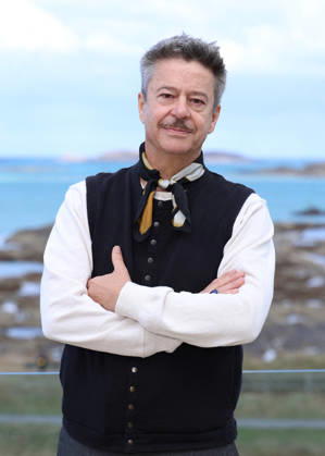 Thibault de Montalembert poses at the Emeria Hotel during the 37th Dinard British and Irish Film Festival, France, on October 8, 2026. Denis Guignebourg, Bestimage. 37th Dinard British Irish Film Festival on October 8, 2026, in Dinard, France. Dinard, France Copyright: xDenisxGuignebourgx xBestimagexDenisxGuignebourgx xBestimagex