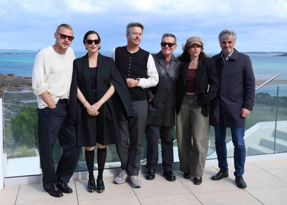 The jury—Ben Hardy, Zoe Adjani, Stephen Wooley, Amira Casar, and Thibault de Montalembert—at the Emeria Hotel during the 37th Dinard British and Irish Film Festival, France, on October 8, 2026. Denis Guignebourg Bestimage 37th Dinard British Irish Film Festival on October 8, 2026, in Dinard, France. Dinard, France Copyright: xDenisxGuignebourgx xBestimagexDenisxGuignebourgx xBestimagex