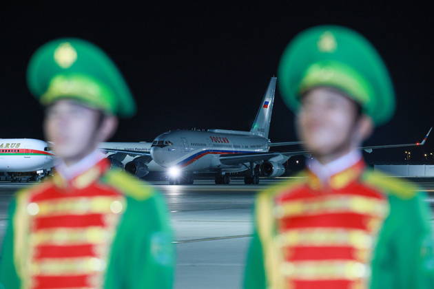 TURKMENISTAN, BALKAN PROVINCE - OCTOBER 8, 2026: Honour guards attend a ceremony to welcome the arrival of Vladimir Putin, President of Russia, ahead of a meeting of the CIS (Commonwealth of Independent States) Council of Heads of State in Turkmenbasy Turkmenistan - ZUMAt113 20261008_zaa_t113_509 Copyright: xVladimirxSmirnovx