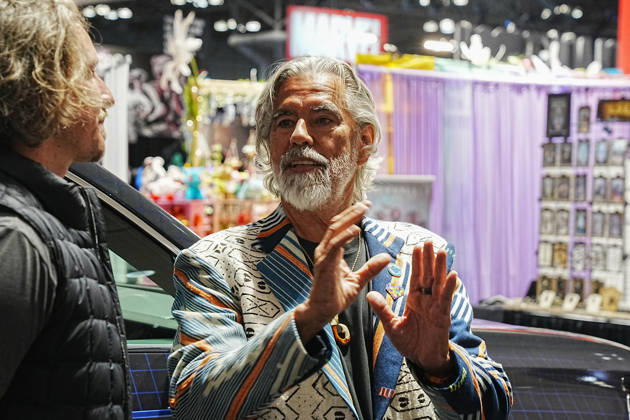 October 8, 2026, New York, New York, USA: Video game designer and Tetris co-founder HENK ROGERS at 2026 New York Comic Con at the Javits Center on October 8, 2026 in New York. HENK ROGERS is on had to welcome the next evolution of Tetris as it moves into the dashboard of a 2027 Volkswagen Atlas. Volkswagen is bringing Tetris to its vehicles through AirConsole, an in car gaming platform that turns the vehicle s infotainment screen into a gaming display, with smartphones serving as the controllers. The games are designed to be played while the vehicle is parked, creating a new kind of entertainment experience inside the car. New York USA - ZUMAb148 20261008_zap_b148_011 Copyright: xBryanxSmithx