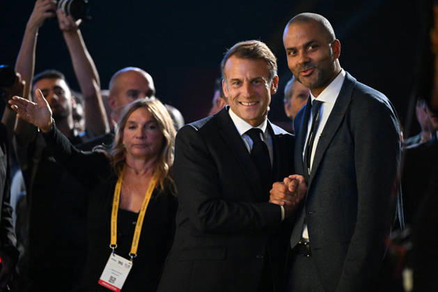 President Macron at Bpifrance Inno Generation - Paris France s President Emmanuel Macron greets basketball player Tony Parker on stage during the Bpifrance Inno Generation (BIG) event, one of Europe’s largest gatherings dedicated to entrepreneurs, in Paris, France on October 8, 2026. Photo by Jeanne Accorsini Pool ABACAPRESS.COM Paris France  Copyright: xAccorsinixJeanne Pool ABACAx