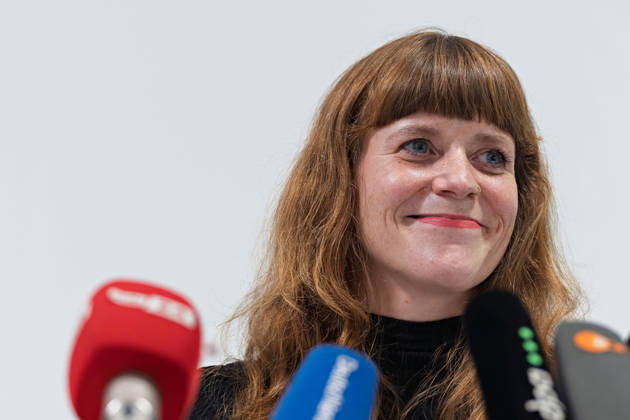 Berlin, October 8, 2026 Kerstin Wolter Ehling Members of Die Linke smile during a joint press statement by Die Linke Berlin, Alliance 90 The Greens Berlin, and the SPD Berlin following the conclusion of preliminary talks in the foyer of the Haus der Statistik Press statement by Die Linke, the Greens, and the SPD in Berlin