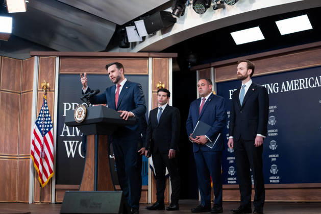 JD Vance During Immigration Program Announcement - Washington Vice President JD Vance gives remarks during an announcement in the South Court Auditorium of the Eisenhower Executive Office Building at the White House in Washington, DC, US, on Thursday, Oct. 8, 2026. The Trump administration said Thursday that it would suspend an immigration program for multiple tech firms, including Microsoft Corp., alleging widespread abuse of a worker visa system. Photo by Aaron Schwartz Pool ABACAPRESS.COM Washington District of Columbia Copyright: xPool ABACAx