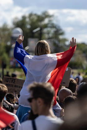 Students Demonstration Over Education Conditions - Bordeaux High school students demonstrate in the streets during a nationwide mobilization calling for more resources and improved conditions in school, in Bordeaux, France, on October 8, 2026. Photo by Margot Le Gonidec ABACAPRESS.COM Bordeaux France Copyright: xLexGonidecxMargot ABACAx