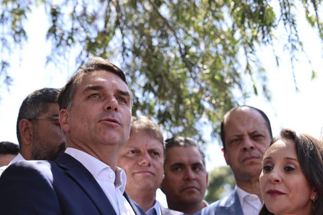Brazilian presidential candidate Flavio Bolsonaro of the Liberal Party BRASILIA, BRAZIL - OCTOBER 08 : Brazilian presidential candidate Flavio Bolsonaro of the Liberal Party (PL) attends a meeting with elected governors ahead of the presidential runoff election, in Brasilia, Brazil on October 08, 2026. Mateus Bonomi Anadolu Brasilia Brazil. Editorial use only. Please get in touch for any other usage. Copyright: x2026xAnadoluxMateusxBonomix