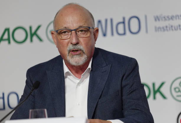 AOK Absenteeism Report 2026 Presented October 8, 2026, Germany, Berlin Press Conference: Absenteeism Report 2026 by the AOK Federal Association and the AOK Scientific Institute (WIsO). Pictured: Helmut Schröder, Managing Director of the
