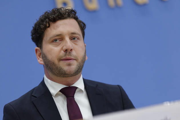 Greens Unveil Plan for Germany October 8, 2026, Germany, Berlin: Federal press conference to present the Green Party’s Bundestag caucus’s flagship resolution, Our Plan for Germany. Pictured: Felix Banaszak, Federal Chair of Alliance 90 The Greens