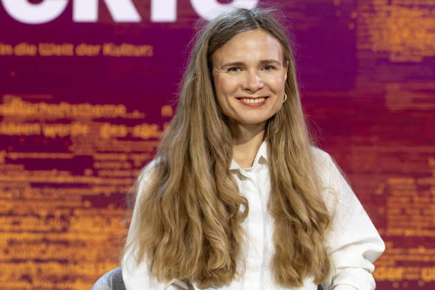 Frankfurt Book Fair 2026: Valeria Gordeev receives the 2026 aspekte Literature Prize for her book *The Cicada Emerges from Its Shiny Golden Shell*, Frankfurt am Main, Hesse, Germany, Exhibition Grounds
