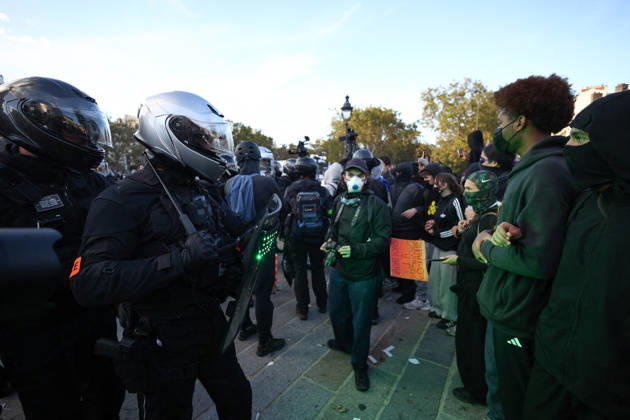 Clashes With Police During Students Protest - Paris Clash between high-school students and policemen during high-school students demonstration at Place de la Bastille, in Paris, France on October 8, 2026, as part of a nationwide protest movement over learning conditions. Since late September, pupils have barred the entrances to hundreds of schools, complaining of teacher absences, overloaded timetables, dilapidated classrooms and buildings ill-adapted to rising temperatures, among other grievances. Photo by Raphael Lafargue ABACAPRESS.COM Paris France Copyright: xLafarguexRaphael ABACAx