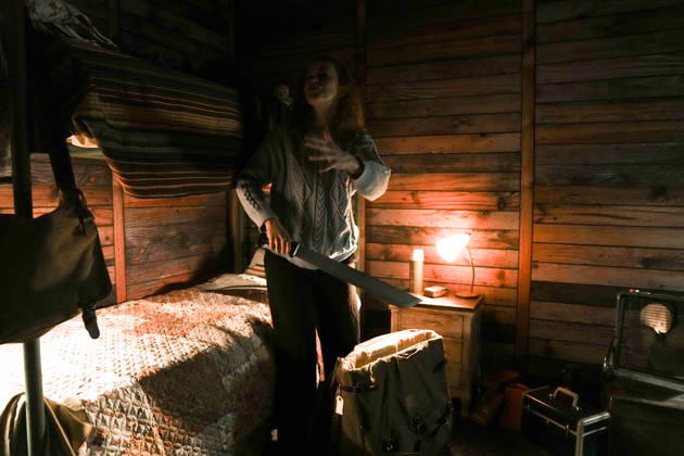 October 8, 2026, New York, New York, USA: An actor portraying Pam Voorhees holds a knife as Universal Peacock hosts a Camp Crystal Lake experience at the 2026 New York Comic Con at the Javits Center on October 8, 2026 in New York. Crystal Lake premieres on Peacock on October 15. The series is a prequel to the Friday the 13th franchise. New York USA  - ZUMAb148 20261008_zap_b148_035 Copyright: xBryanxSmithx