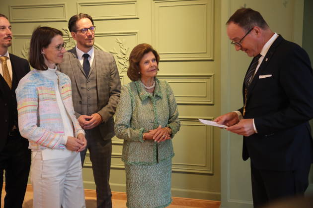 Countess Bettina Bernadotte, Count Björn Bernadotte, Queen Silvia of Sweden, and Uli Burchhardt at the Mentor Foundation’s anniversary celebration on Mainau Island, Mainau, October 8, 2026 Copyright: xAgenturxMatthiasxWehnertx xM.xGränzdörferx