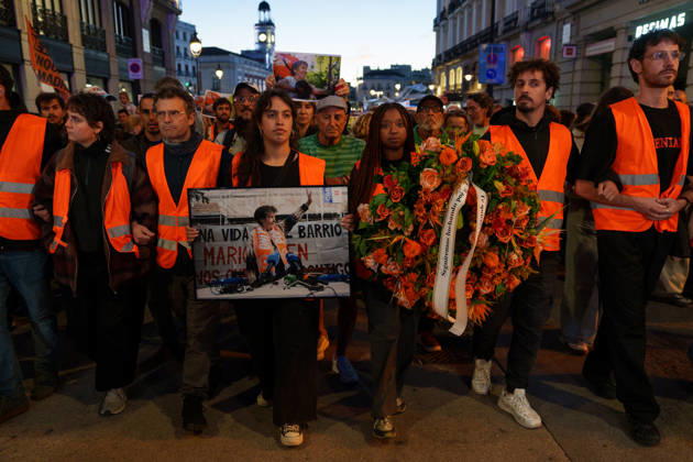 Farewell, Maricarmen Protest from Puerta del Sol to Maricarmen’s Home: Dozens of people took part in the Farewell, Maricarmen protest, marching from Puerta del Sol to Maricarmen’s home, on October 8, 2026, in Madrid, Spain. Many people have left candles, flowers, and signs of encouragement next to the doorway of the home from which Maricarmen was evicted two weeks ago, hours after news broke of the death of the 87-year-old woman. To profit from homes is to traffic in lives. May housing cost no more lives. Thank you, Maricarmen, reads one of the messages of gratitude. OCTOBER 8, 2026 PROTEST MARCH MARICARMEN TRIBUTE EVICTION EVICTED WOMAN Madrid, Spain  Copyright: xMatiasxChiofalox 7830027