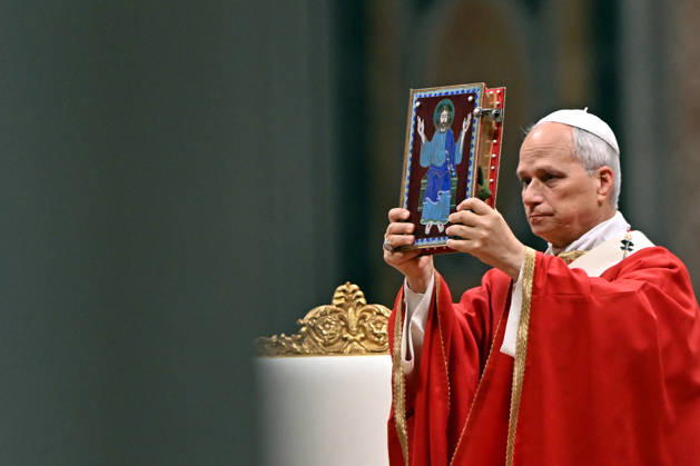 IPA89439174 - Italy, Rome, Vatican, October 8, 2026: Pope Leo XIV celebrates Holy Mass for the start of the academic year at the Pontifical Universities in St. Peter s Basilica in the Vatican. Photo by ALESSIA GIULIANI Catholic Press Photo Copyright: xx xAlessiaxGiuliani Catholipressphox IPA89439174