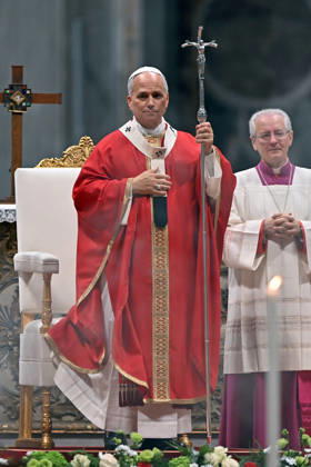 IPA89439179 - Italy, Rome, Vatican, October 8, 2026: Pope Leo XIV celebrates Holy Mass for the academic year at the Pontifical Universities in St. Peter s Basilica in the Vatican. Photograph by ALESSIA GIULIANI Catholic Press Photo  Copyright: xx xAlessiaxGiuliani Catholipressphox IPA89439179