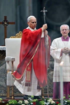 IPA89439181 - Italy, Rome, Vatican, October 8, 2026: Pope Leo XIV celebrates Holy Mass for the start of the academic year at the Pontifical Universities in St. Peter s Basilica in the Vatican. Photograph by ALESSIA GIULIANI Catholic Press Photo  Copyright: xx xAlessiaxGiuliani Catholipressphox IPA89439181