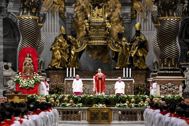 IPA89439384 - Italy, Rome, Vatican, October 8, 2026: Pope Leo XIV presides over Holy Mass for the inauguration of the academic year at the pontifical universities in St. Peter s Basilica in the Vatican. Photo by VATICAN MEDIA Catholic Press Photo Copyright: xVATICANxMEDIA xCatholicxPressxPhotox xx IPA89439384
