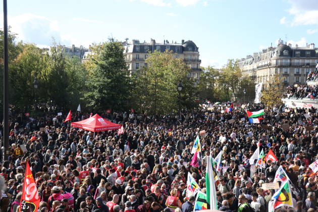 Student mobilization at Place de la Bastille in Paris PARIS, FRANCE – OCTOBER 8, 2026: Students who took part in blockades at several university institutions in Paris, including Paris-Pantheon-Assas University, along with many other students, converge on Place de la Bastille in Paris to voice their demands as part of a day of high school and university student mobilization. Umit Donmez Anadolu Ile-de-France France. Editorial use only. Please get in touch for any other usage. Copyright: x2026xAnadoluxUmitxDonmezx