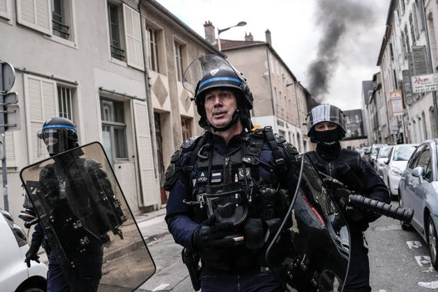 Police clash with students during education protest in Nancy NANCY, FRANCE - OCTOBER 8: Police officers are deployed as students stage a protest against education conditions in Nancy, France, on October 8, 2026. High school students across the country took part in a nationwide mobilization to demand greater educational resources and improved school conditions. Muhammed Said Tako Anadolu Nancy France. Editorial use only. Please get in touch for any other usage.  Copyright: x2026xAnadoluxMuhammedxSaidxTakox