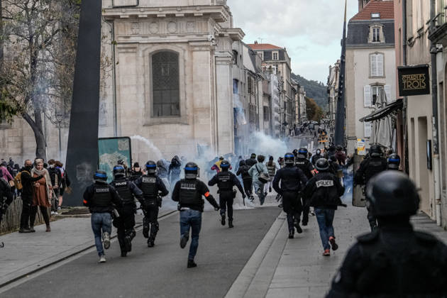 Police clash with students during education protest in Nancy NANCY, FRANCE - OCTOBER 8: Police officers throw tear gas as students stage a protest against education conditions in Nancy, France, on October 8, 2026. High school students across the country took part in a nationwide mobilization to demand greater educational resources and improved school conditions. Muhammed Said Tako Anadolu Nancy France. Editorial use only. Please get in touch for any other usage. Copyright: x2026xAnadoluxMuhammedxSaidxTakox