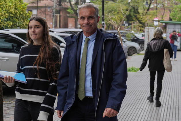 Closing arguments begin in the Maradona s death in Argentina SAN ISIDRO, ARGENTINA - OCTOBER 8: Lawyer of Jana Maradona (R) arrives at courthouse as prosecutors and plaintiff attorneys present their closing arguments before Oral Criminal Court No. 7 in San Isidro, Argentina on October 8, 2026. The trial has entered its final stage, with the accusing parties seeking severe penalties against seven medical professionals charged with homicide with eventual intent over allegations of negligent and indifferent medical care that contributed to Maradona’s death. Luciano Gonzalez Anadolu San Isidro Argentina. Editorial use only. Please get in touch for any other usage. Copyright: x2026xAnadoluxLucianoxGonzalezx