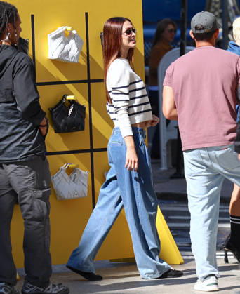Amelia Halmin and Iris Law during DKNY Photoshoot in New York Top models Amelia Halmin and Iris Law are doing a photoshoot for DKNY in New York, NY on October 8, 2026. Photo by Dylan Travis ABACAPRESS.COM New York NY Copyright: xDylanxTravis ABACAx