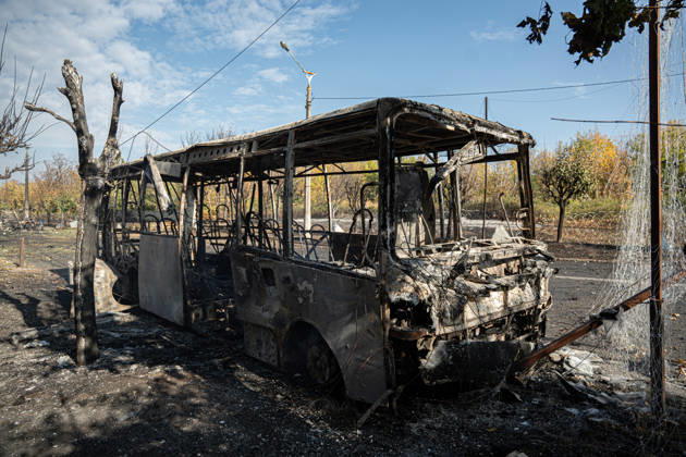 Russian Strike Hits Kramatorsk Buses A destroyed passenger bus is seen after a Russian strike in Kramatorsk, Donetsk region, Ukraine, on October 8, 2026. Ukrainian authorities said a Russian guided bomb struck two scheduled passenger buses in Kramatorsk at about 10:00. At least 30 people were killed and at least 18 wounded, while Ukraine s State Emergency Service later reported 33 deaths; public transport in Kramatorsk and nearby Sloviansk was suspended after the attack. Kramatorsk Donetsk Ukraine Copyright: xOrixAviramx