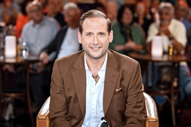 MDR Riverboat: Antique dealer Julian Schmitz Avila during the taping of the MDR talk show Riverboat on October 8, 2026, at Mediacity Leipzig 20261008SFL0049