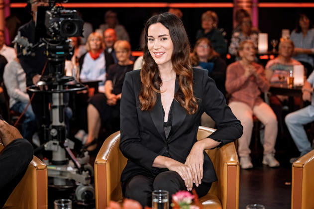 MDR Riverboat Model Gloria Sophie Burkandt during the taping of the MDR talk show Riverboat on October 8, 2026, at Mediacity Leipzig 20261008SFL0056