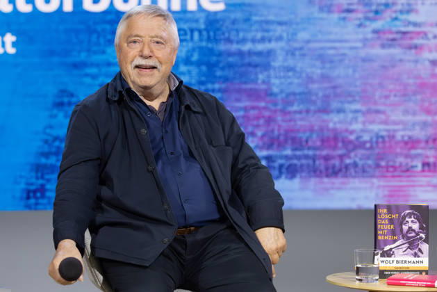 Frankfurt Book Fair 2026: Wolf Biermann presents his book *Ihr löscht das Feuer mit Benzin* on the literature stage hosted by ARD, ZDF, and 3sat, Frankfurt am Main, Hesse, Germany, Exhibition Center