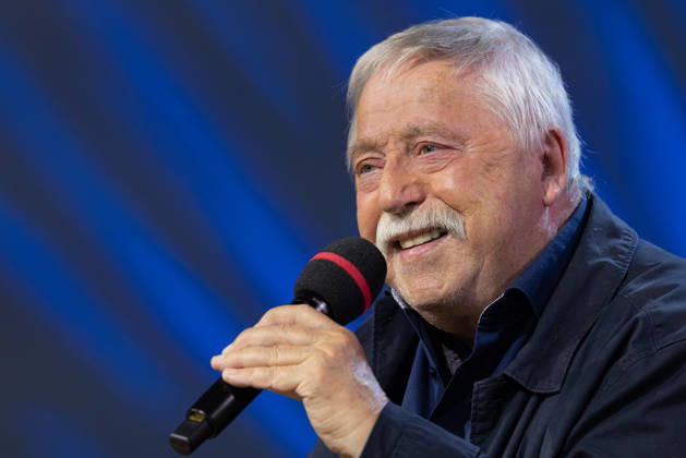 Frankfurt Book Fair 2026: Wolf Biermann presents his book *Ihr löscht das Feuer mit Benzin* on the literature stage hosted by ARD, ZDF, and 3sat, Frankfurt am Main, Hesse, Germany, Exhibition Center