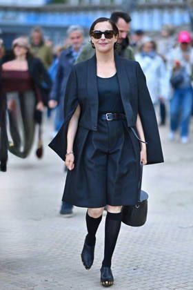 37th Dinard British Irish Film Festival Day 2 FC Jury members President Amira Casar, attend the inauguration of the beach hut bearing Amira Casar name during Day Two of the 37th Dinard British Irish Film Festival on October 8, 2026 in Dinard, France Photo by Franck Castel ABACAPRESS.COM Dinard Copyright: xCastelxFranck ABACAx