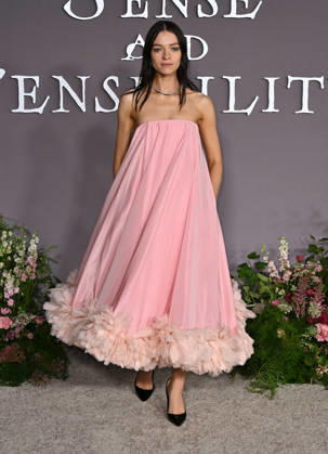 ˜Sense and Sensibility™ Los Angeles Premiere Esme Creed-Miles arriving at the Sense and Sensibility Los Angeles premiere held at the United Theatre in Los Angeles, Ca. on October 7, 2026. Los Angeles United Theatre California USA Copyright: xStarbuck xAFF-USA.COMx